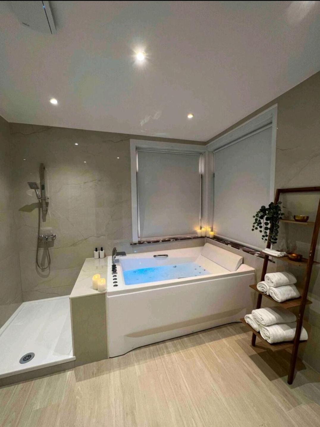 Sublime Appartement Calme Cosy & Jacuzzi — Photos 3